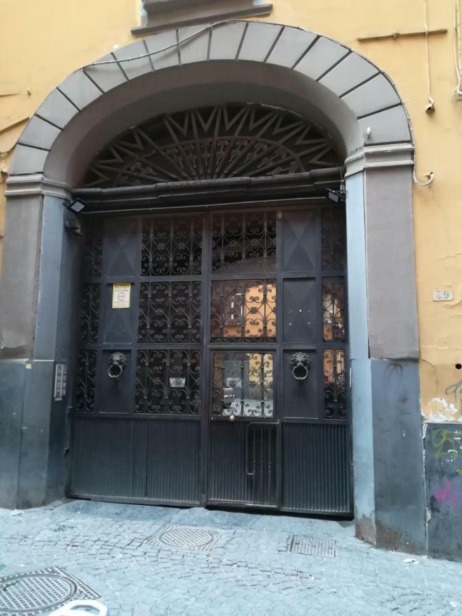 Casa Vacanze Sapienza 29 Napoli Eksteriør billede