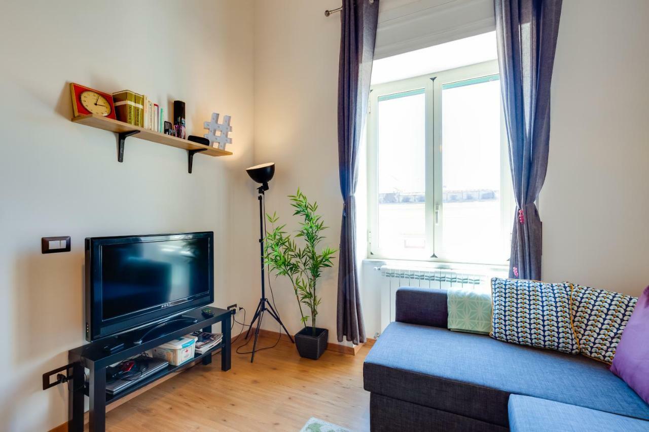 Casa Vacanze Sapienza 29 Napoli Eksteriør billede